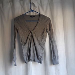 Long-sleeved Gray Shirt